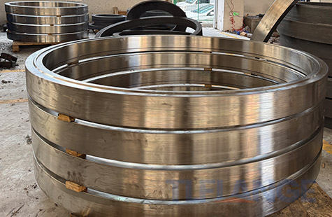 大口径平焊法兰精加工流程